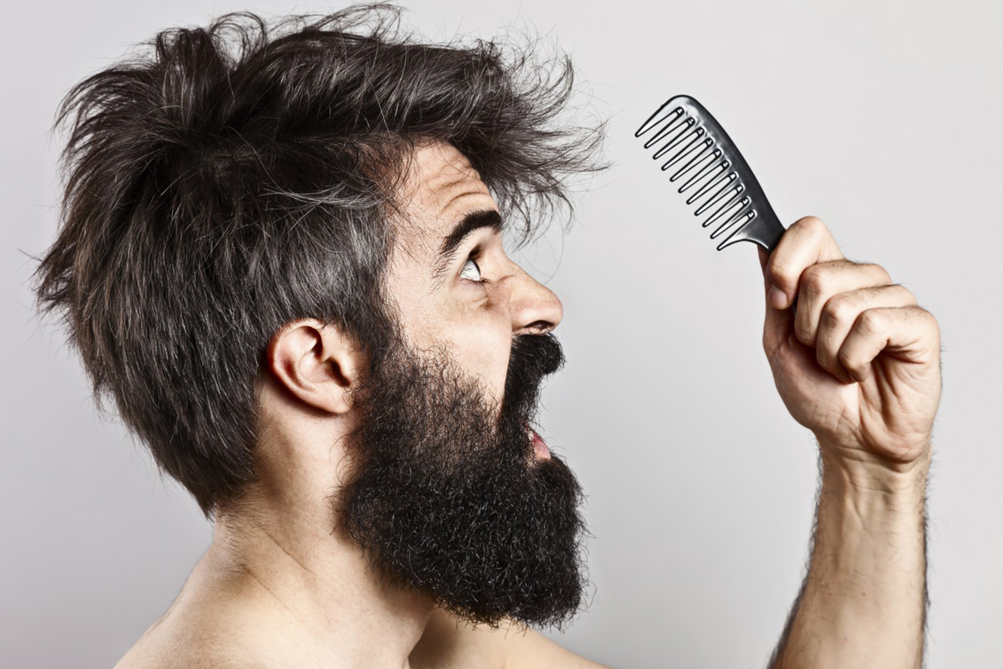 Hombres: aprende a cepillar el cabello de forma correcta - Métodos Para  Ligar