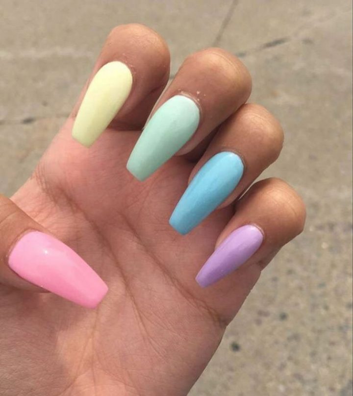 15 colores de uñas perfectos para pieles morenas Métodos Para Ligar