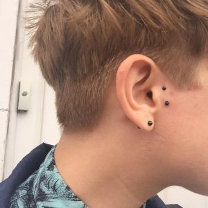 idea 10 piercing en la oreja